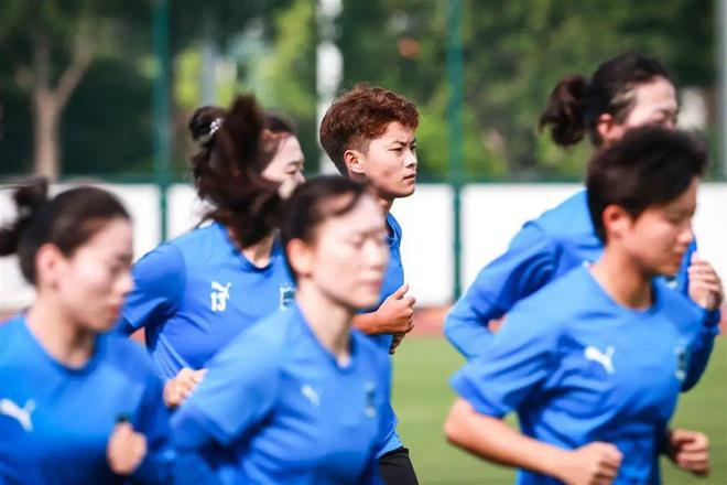 亞冠半決賽明日戰(zhàn)，武漢女足沖刺巔峰！